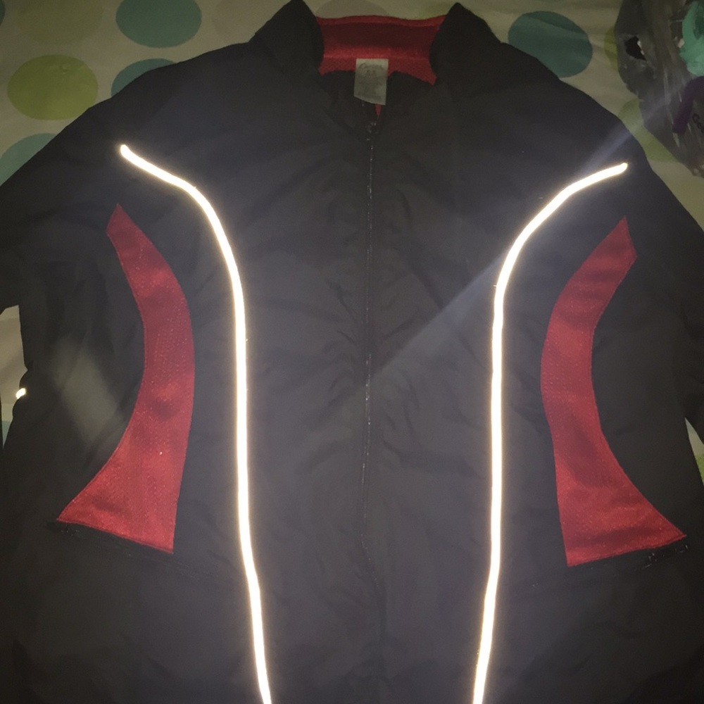 Wind breaker